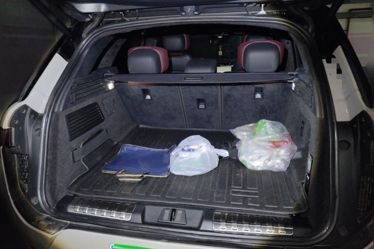 Used Land Rover Range Sport 2025 400 PS Flagship Version Trunk