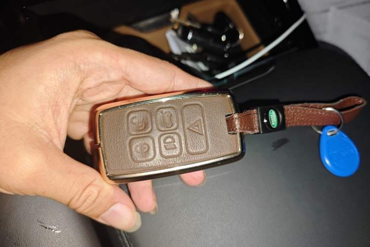 Used Land Rover Range Sport 2025 400 PS Dynamic SE Vehicle Key