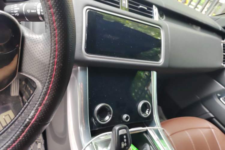Used Land Rover Range SportNew Energy 2018 P400e Audio And AC Panel