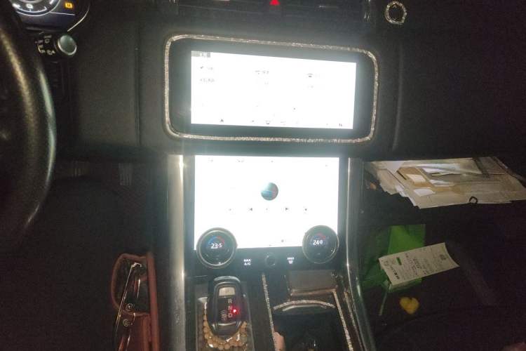 Used Land Rover Range SportNew Energy 2018 P400e Audio And AC Panel