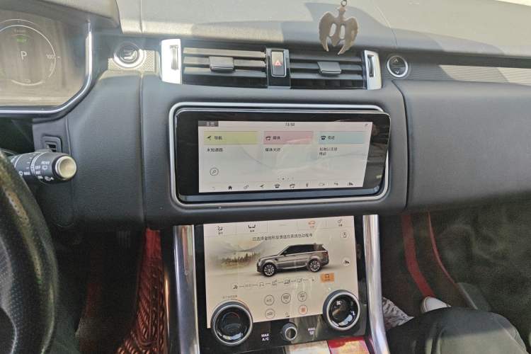 Used Land Rover Range SportNew Energy 2018 P400e Audio And AC Panel