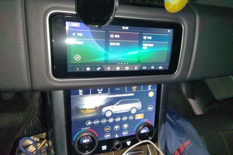 Used Land Rover Range SportNew Energy 2018 P400e Audio And AC Panel