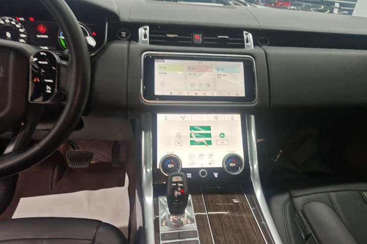 Used Land Rover Range SportNew Energy 2018 P400e Audio And AC Panel