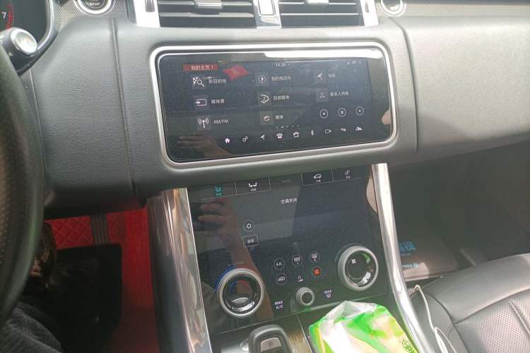 Used Land Rover Range SportNew Energy 2018 P400e Audio And AC Panel