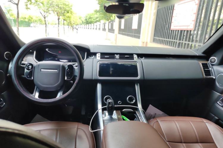 Used Land Rover Range SportNew Energy 2018 P400e Center Console
