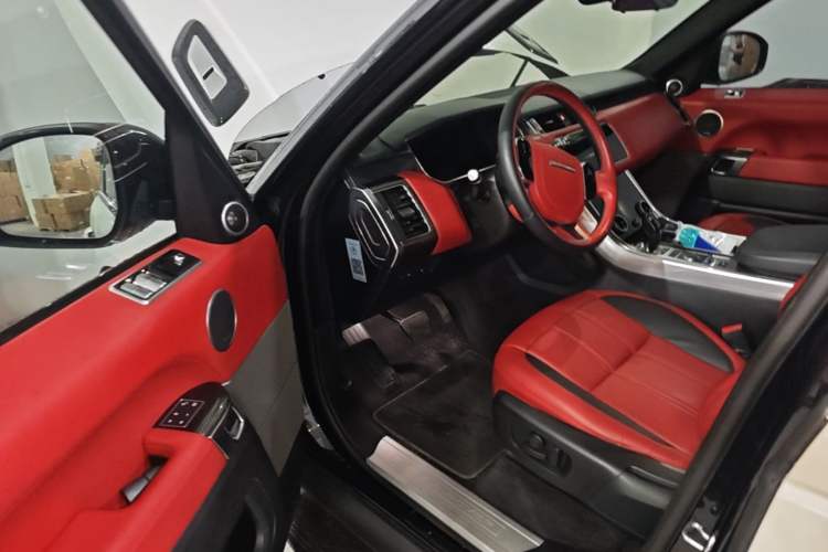 Used Land Rover Range SportNew Energy 2018 P400e Driver Seat