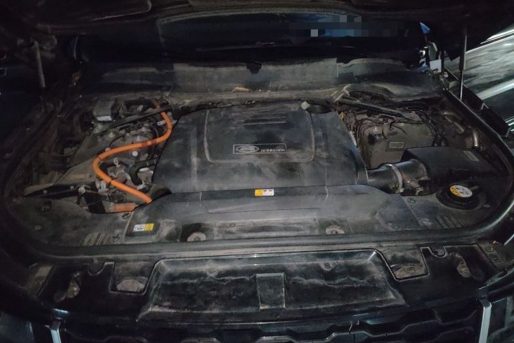 Used Land Rover Range SportNew Energy 2018 P400e Engine Bay