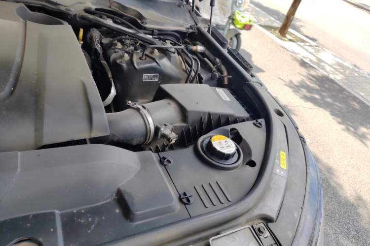 Used Land Rover Range SportNew Energy 2018 P400e Engine Bay Left