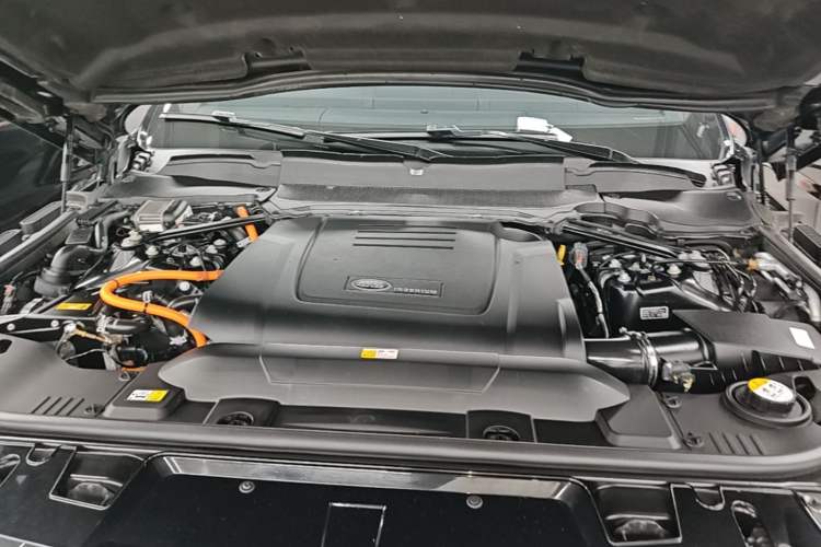 Used Land Rover Range SportNew Energy 2018 P400e Engine Bay