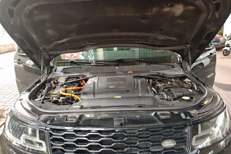 Used Land Rover Range SportNew Energy 2018 P400e Engine Bay