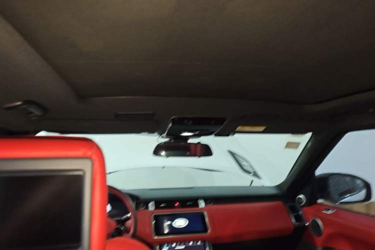 Used Land Rover Range SportNew Energy 2018 P400e Headliner