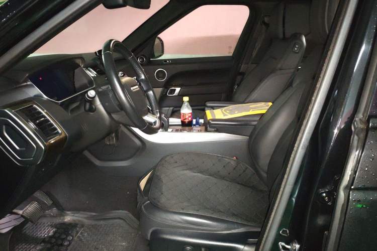Used Land Rover Range SportNew Energy 2018 P400e Left Front Seat
