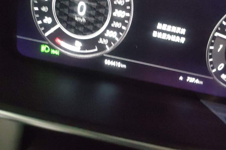 Used Land Rover Range SportNew Energy 2018 P400e Odometer Close Up