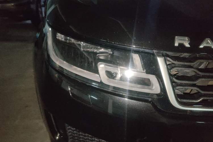 Used Land Rover Range SportNew Energy 2018 P400e Right Front Headlight