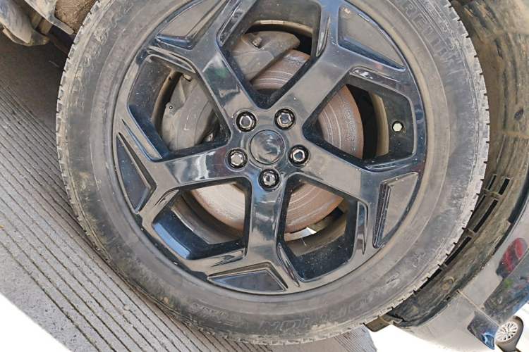 Used Land Rover Range SportNew Energy 2018 P400e Right Front Wheel Hub