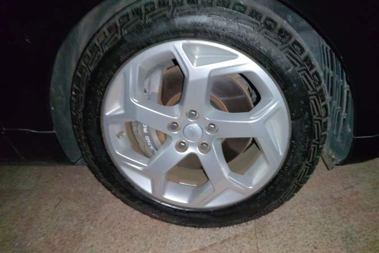 Used Land Rover Range SportNew Energy 2018 P400e Right Front Wheel Hub