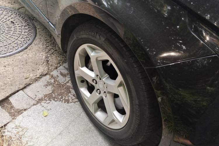 Used Land Rover Range SportNew Energy 2018 P400e Right Front Wheel Hub