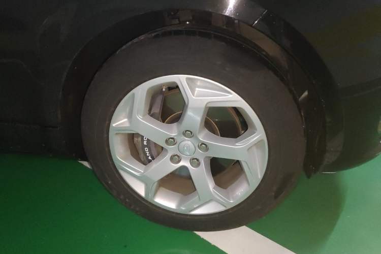 Used Land Rover Range SportNew Energy 2018 P400e Right Front Wheel Hub