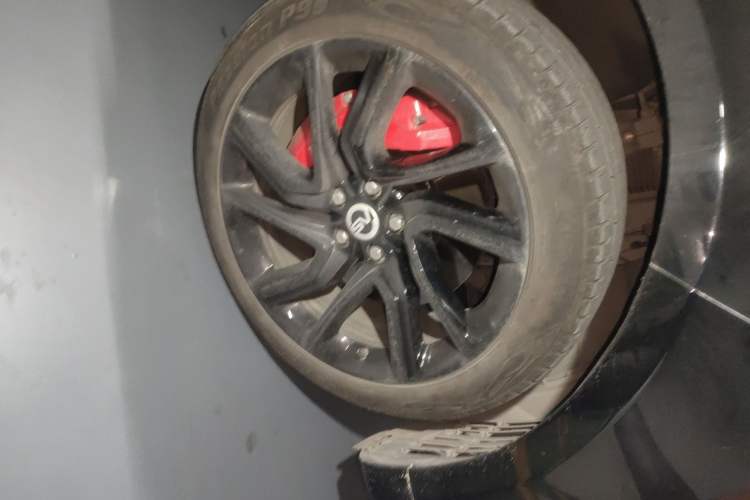 Used Land Rover Range SportNew Energy 2018 P400e Right Front Wheel Hub