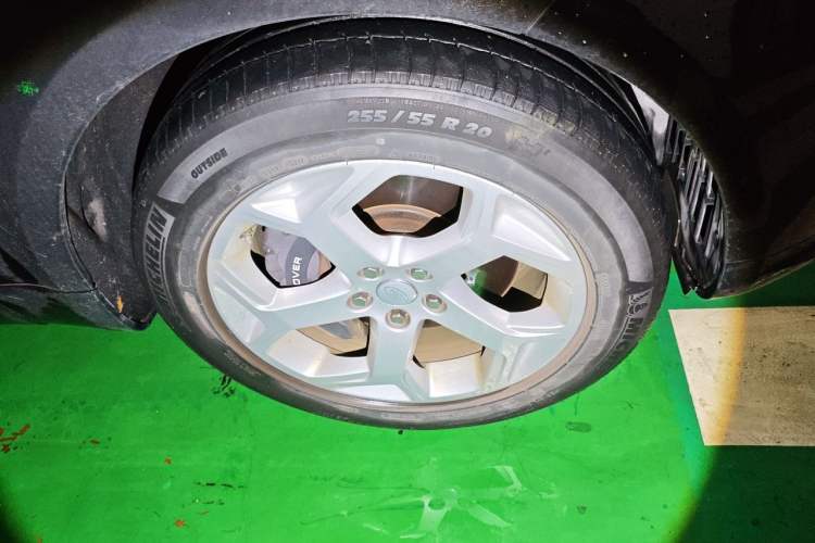 Used Land Rover Range SportNew Energy 2018 P400e Right Front Wheel Hub