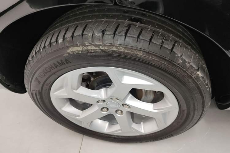 Used Land Rover Range SportNew Energy 2018 P400e Right Rear Wheel Hub