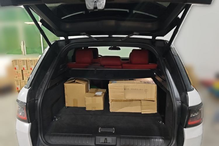 Used Land Rover Range SportNew Energy 2018 P400e Trunk