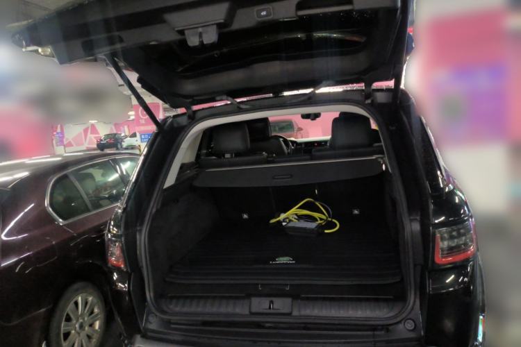 Used Land Rover Range SportNew Energy 2018 P400e Trunk
