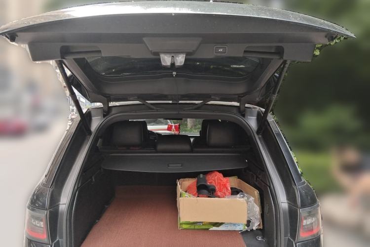 Used Land Rover Range SportNew Energy 2018 P400e Trunk