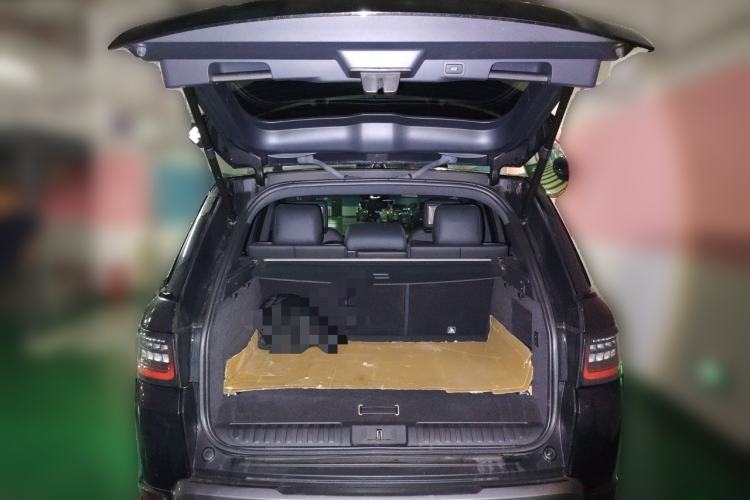 Used Land Rover Range SportNew Energy 2018 P400e Trunk