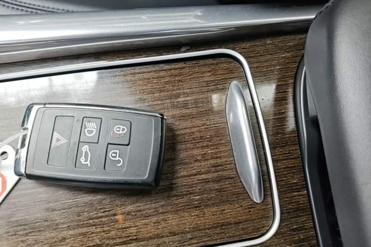 Used Land Rover Range SportNew Energy 2018 P400e Vehicle Key