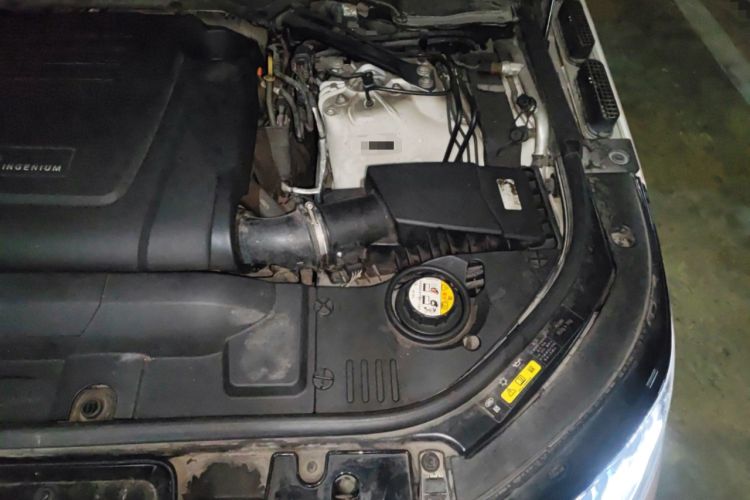 Used Land Rover Range SportNew Energy 2018 P400e Engine Bay Left