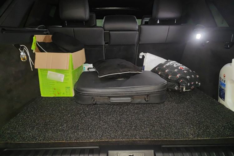 Used Land Rover Range SportNew Energy 2018 P400e Trunk