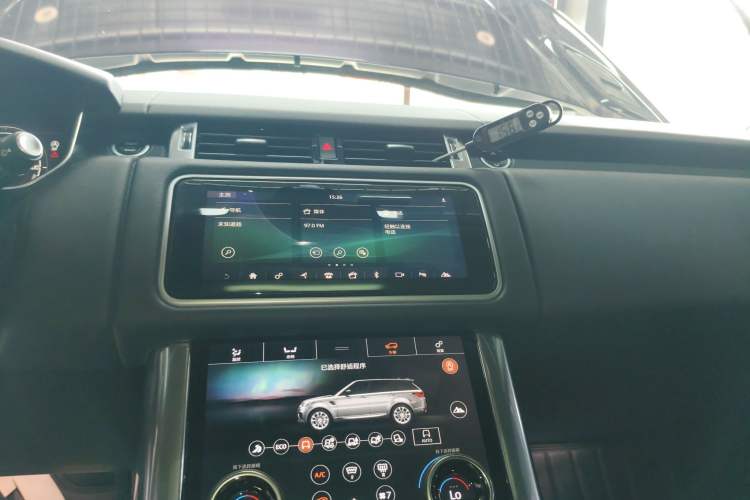 Used Land Rover Range SportNew Energy 2018 P400e Audio And AC Panel