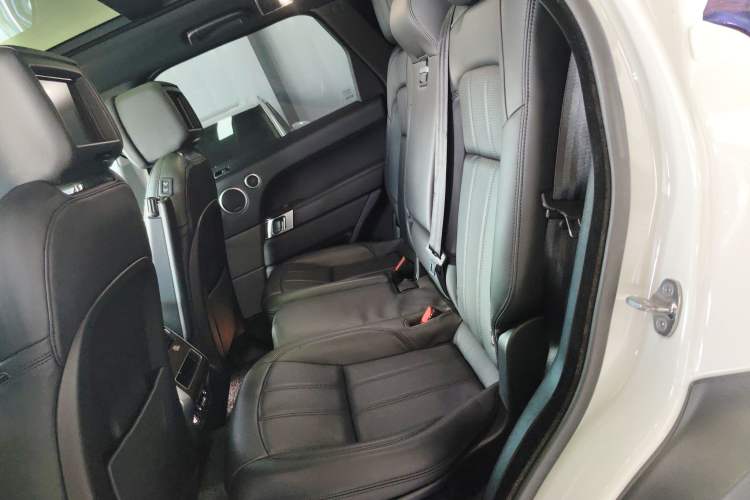 Used Land Rover Range SportNew Energy 2018 P400e Interior 4