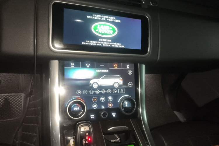 Used Land Rover Range SportNew Energy 2018 P400e Audio And AC Panel