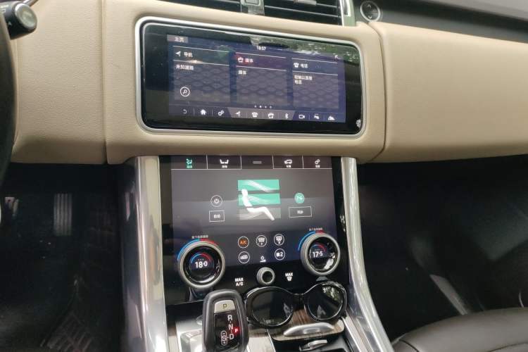 Used Land Rover Range SportNew Energy 2018 P400e Audio And AC Panel
