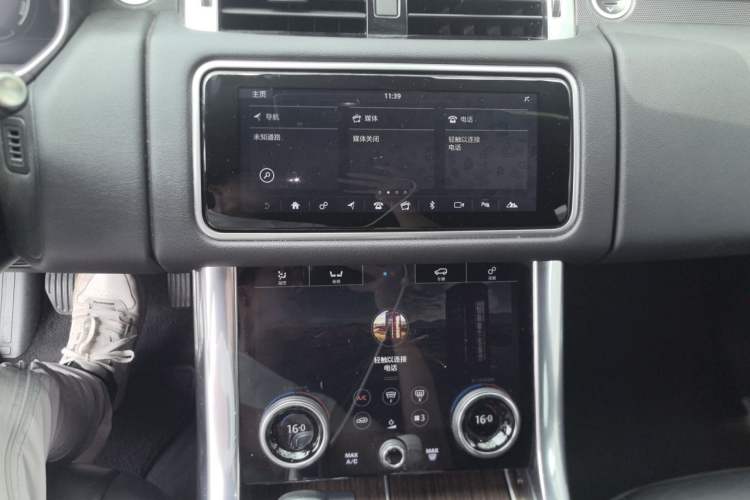 Used Land Rover Range SportNew Energy 2018 P400e Audio And AC Panel