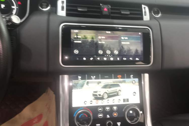 Used Land Rover Range SportNew Energy 2018 P400e Audio And AC Panel