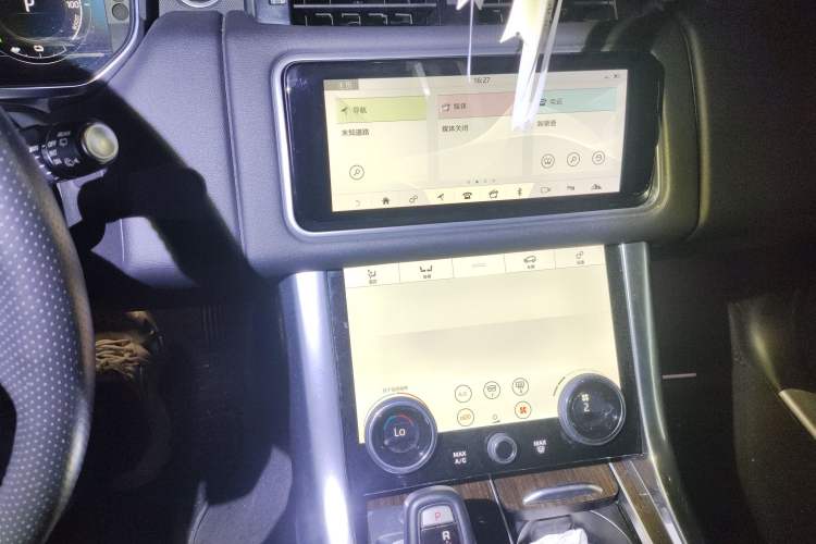 Used Land Rover Range SportNew Energy 2018 P400e Audio And AC Panel