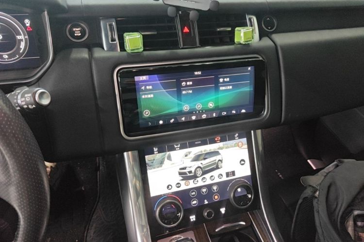 Used Land Rover Range SportNew Energy 2018 P400e Audio And AC Panel