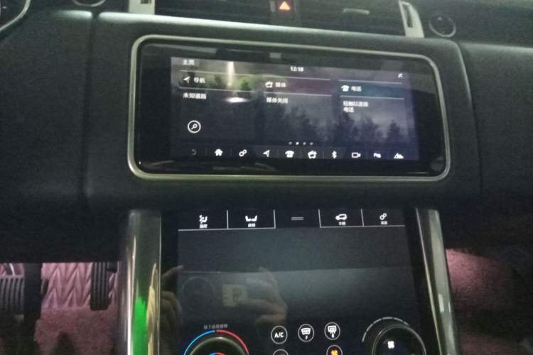 Used Land Rover Range SportNew Energy 2018 P400e Audio And AC Panel