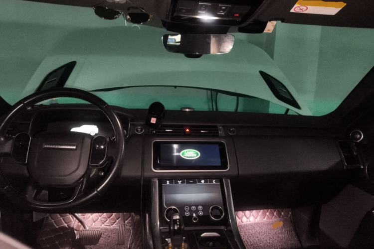 Used Land Rover Range SportNew Energy 2018 P400e Center Console