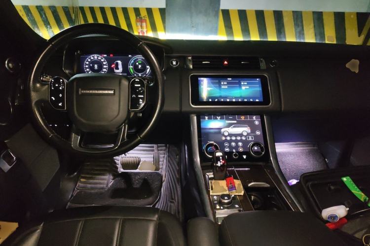 Used Land Rover Range SportNew Energy 2018 P400e Center Console