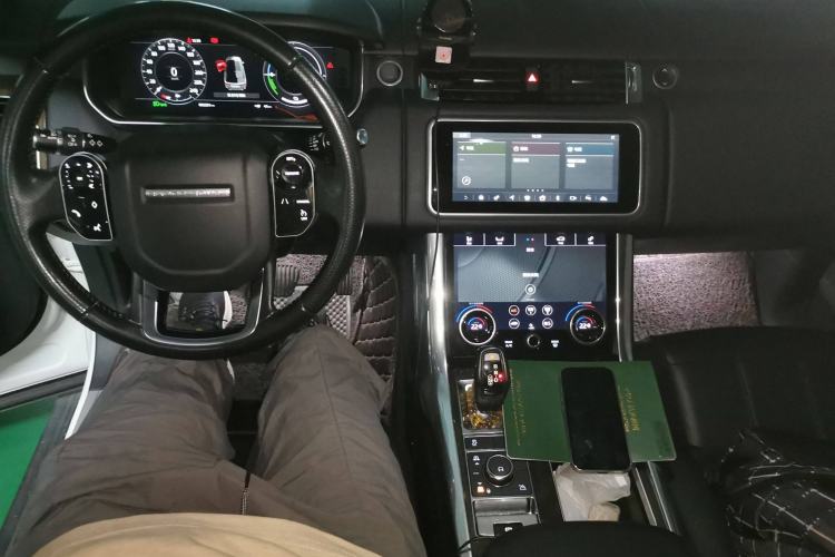 Used Land Rover Range SportNew Energy 2018 P400e Center Console