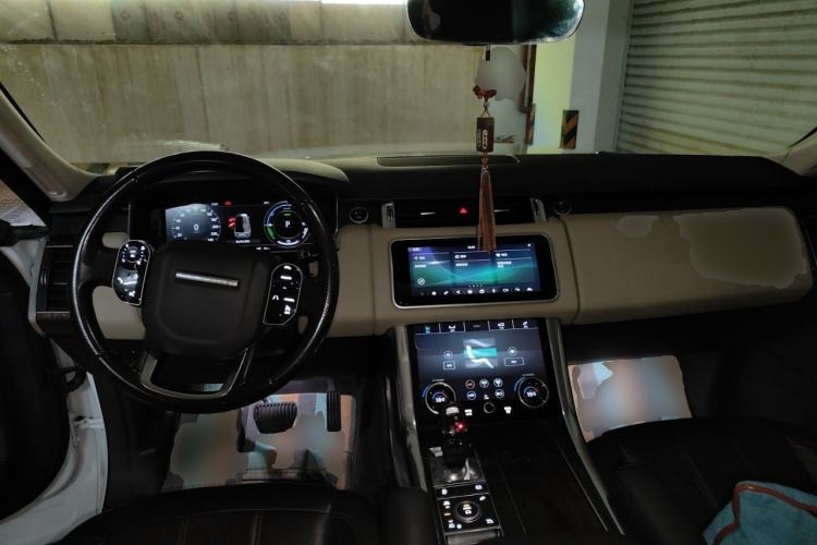 Used Land Rover Range SportNew Energy 2018 P400e Center Console