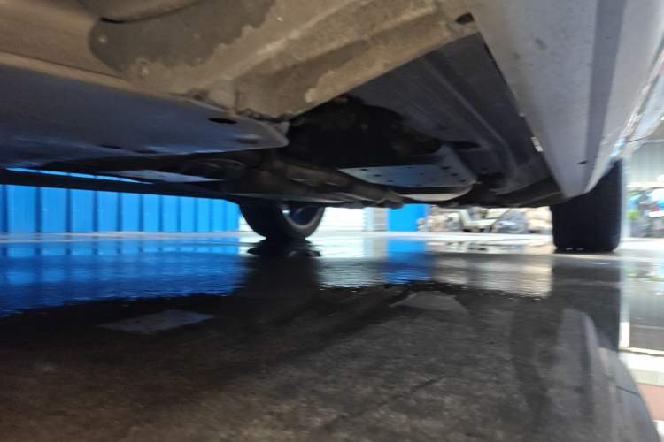 Used Land Rover Range SportNew Energy 2018 P400e Chassis Front Left