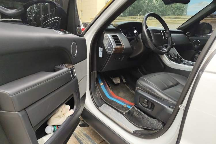 Used Land Rover Range SportNew Energy 2018 P400e Driver Seat