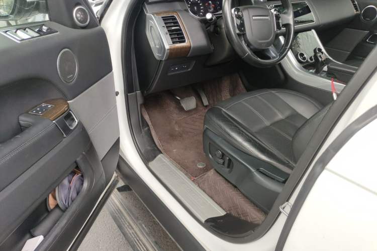 Used Land Rover Range SportNew Energy 2018 P400e Driver Seat