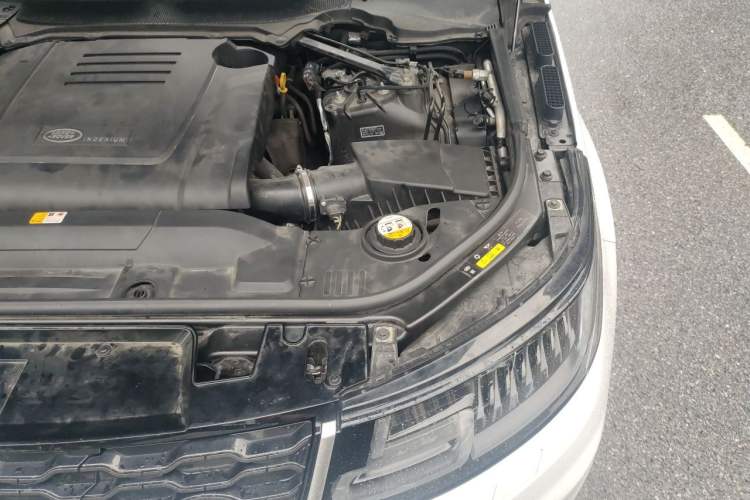Used Land Rover Range SportNew Energy 2018 P400e Engine Bay Left