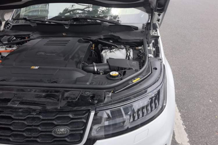 Used Land Rover Range SportNew Energy 2018 P400e Engine Bay Left